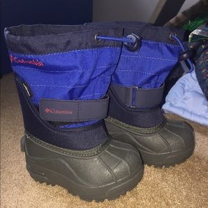 Size toddler 6 Columbia boots